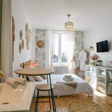 Maison Du Bonheur - Le Pin (Isere)